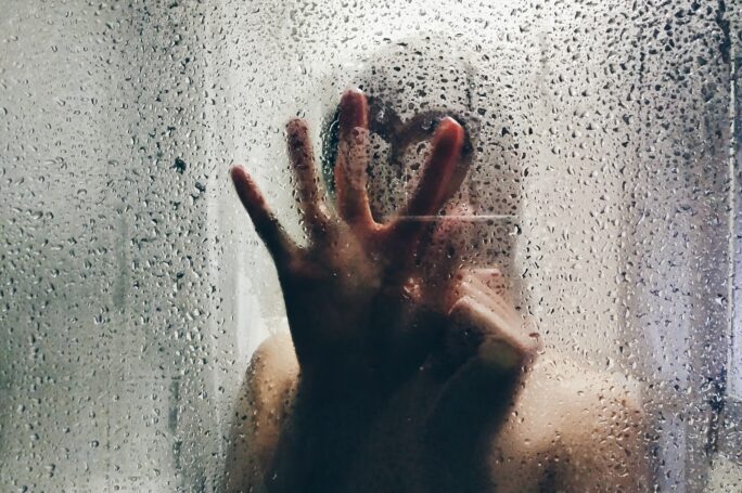 Is It Ok To Shower Bathe Wearing Watches